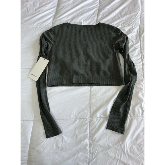 New Lululemon Ebb to Street Sz 12 Long Sleeve Shirt Smoked Spruce Green W/ Bra - Picture 7 of 9